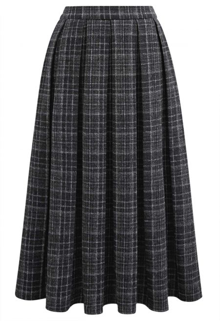 Delicate Restrained Plaid Box Pleat Tweed Skirt in Smoke