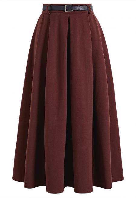 Effortlessly Polished Pleated Belt Skirt in Burgundy