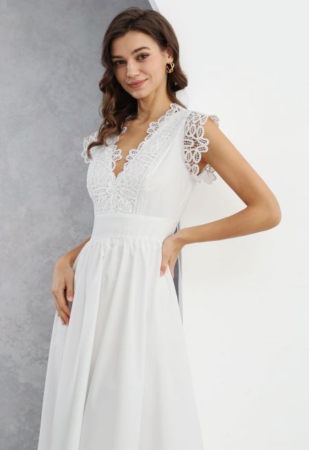 V-Neck Lace Panelled Sleeveless Maxi Dress in White
