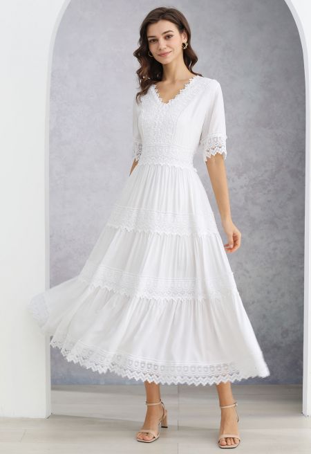 V-Neck Lace Panelled Scalloped Edge Maxi Dress