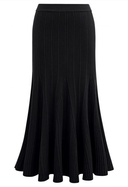 Dynamic Flare Hem Ribbed Knit Maxi Skirt in Black