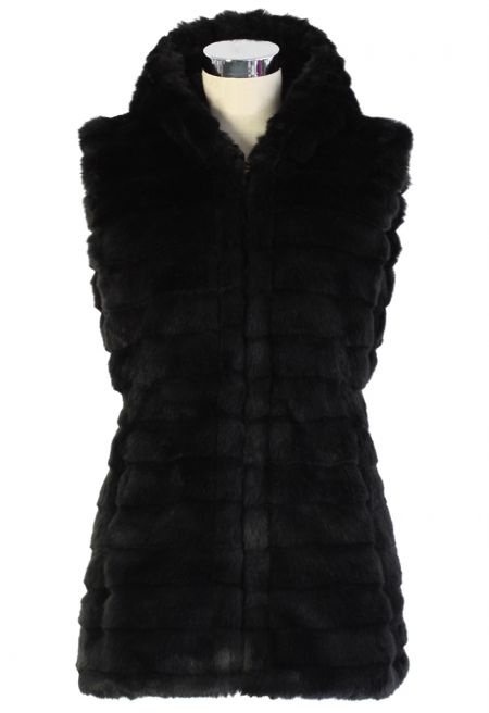 Chicwish Faux Fur Hooded Quilt Vest in Black